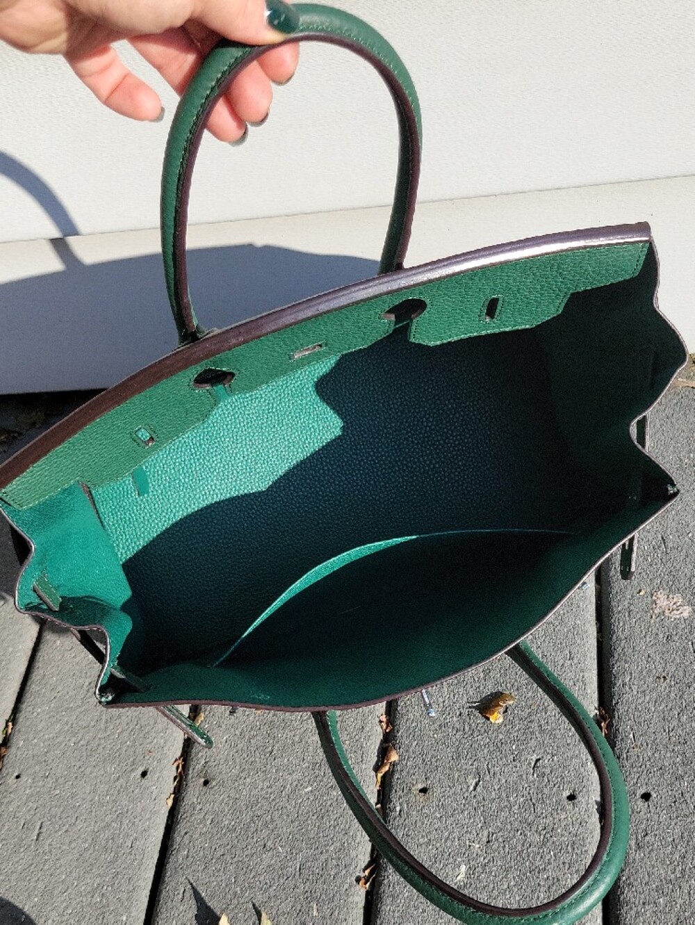 Green Structured Handbag - Picture 6 of 9